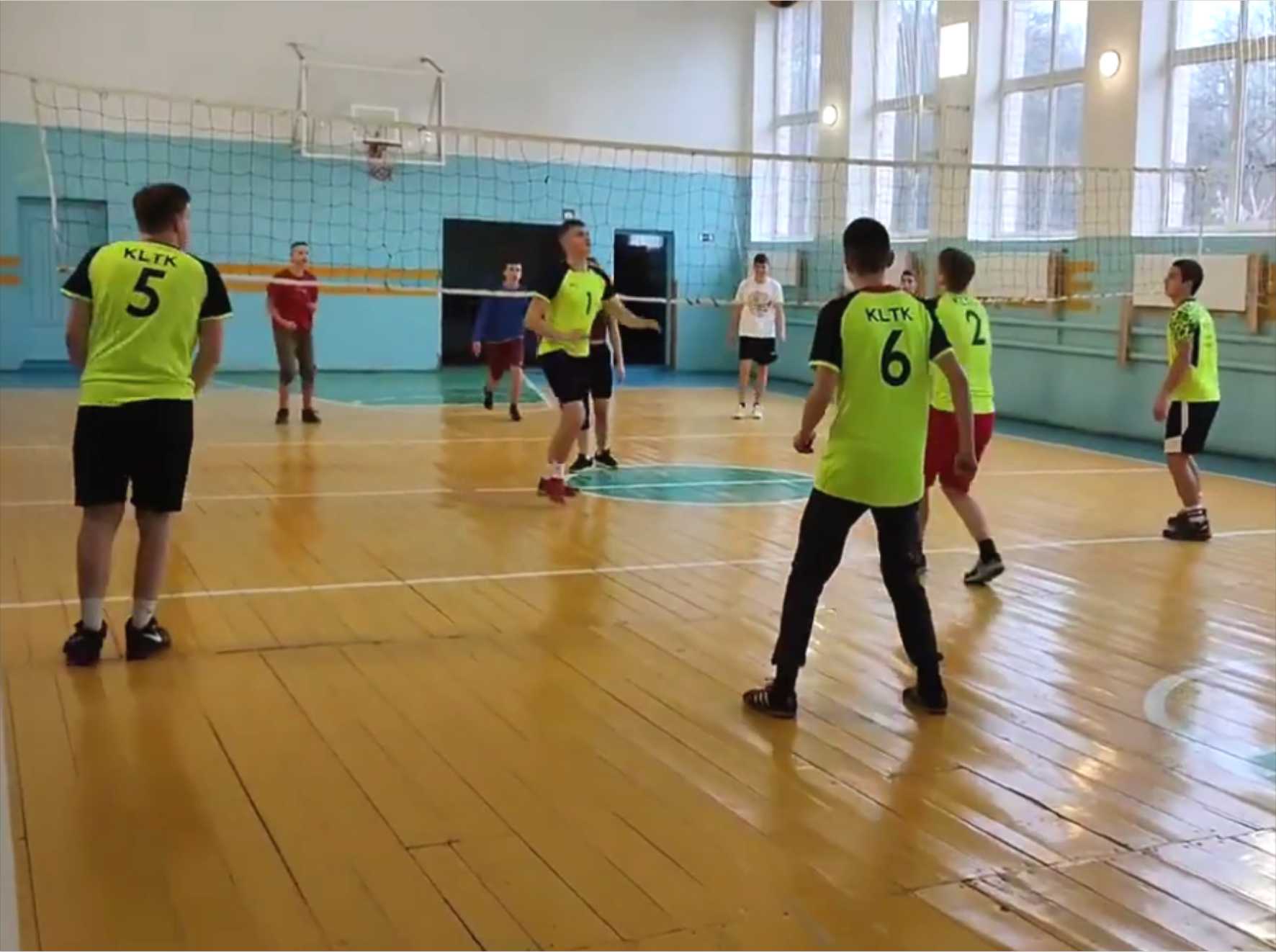 Товариська зустріч з волейболу